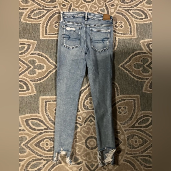 This jeans are just what you fav young lady wants. GREAT DEAL!!! - Picture 2 of 2